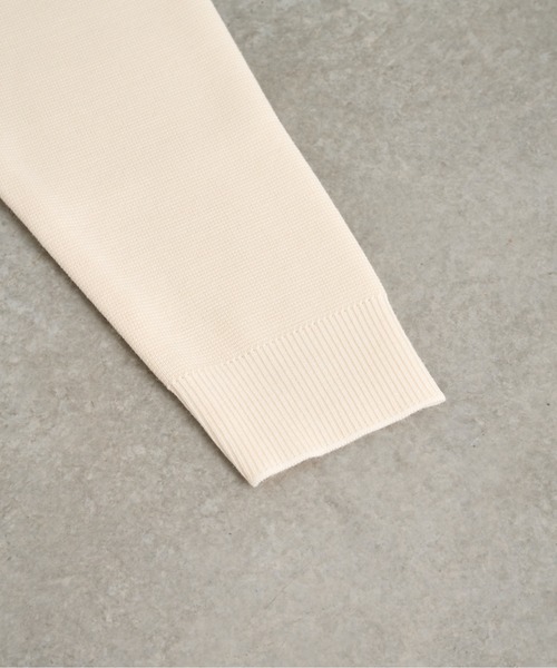 UNITED TOKYO（ユナイテッドトウキョウ）の「【春先も大活躍】アウトラスト メリノウール クルーネックニット　 温度調整素材｜ストレッチ｜イージーケア|冬服|インナー｜ウールニット｜ロングシーズン（ニット/セーター・メンズ・モカ/ライトグレー/ブラック/オリーブ/オフホワイト・1/2/3）」の12枚目の写真
