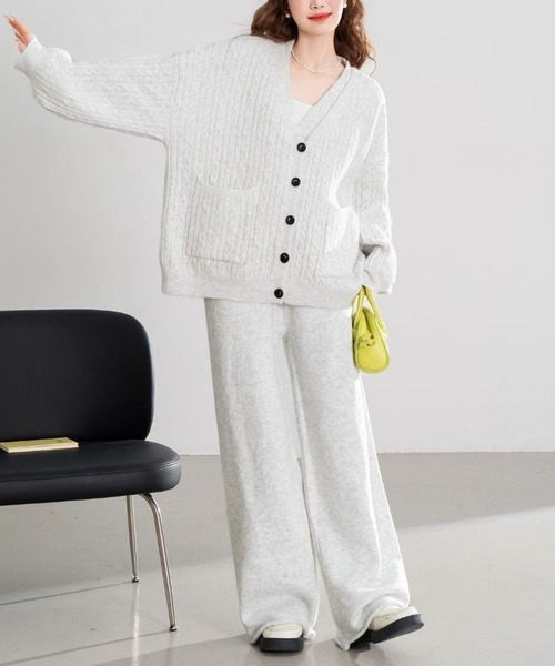 L LABEL(エルラベル)の「ニットカーデ&ジレ&パンツ3点セットアップ(セットアップ・レディース・ブラウン/ライトグレー/ホワイト/ダークグレー・FREE)」の12枚目の写真