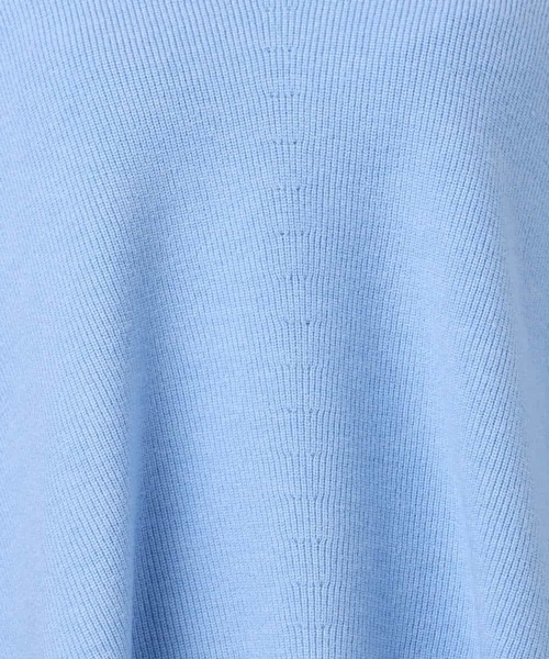 MK MICHEL KLEIN(エムケーミッシェルクラン)の「片畦編みVネックニット/洗える(ニット/セーター・レディース・アイボリー/モカ/レッド/ライトグレー/ネイビー/ライトブルー・38)」の11枚目の写真