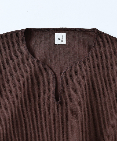 blurhms（ブラームス）の「blurhms ROOTSTOCK / ブラームスルーツストック 別注 ラフ ＆ スムース サーマル（Tシャツ/カットソー・メンズ・ブラック/ホワイト系その他/ブラウン・2/3）」の4枚目の写真