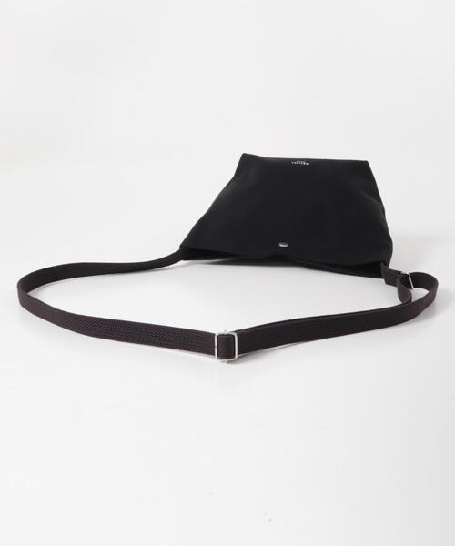 ORCIVAL(オーシバル)の「ORCIVAL SHOULDER POUCH MEDIUM(ショルダーバッグ・レディース・ブラック/グレー・ONE)」の8枚目の写真