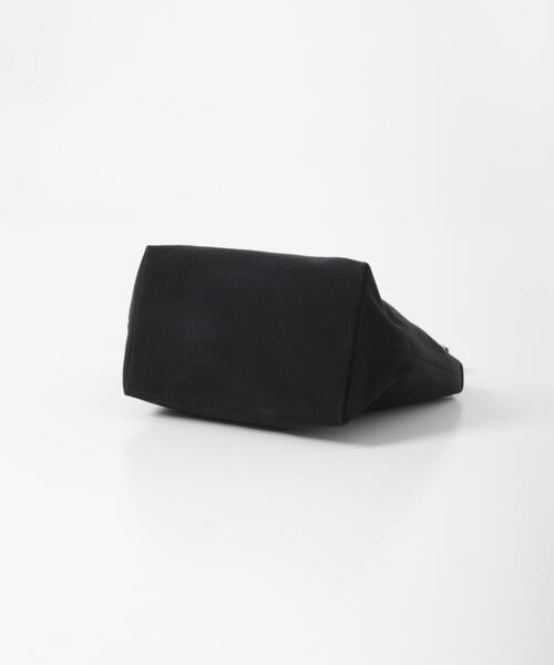 ORCIVAL(オーシバル)の「ORCIVAL SHOULDER POUCH MEDIUM(ショルダーバッグ・レディース・ブラック/グレー・ONE)」の7枚目の写真