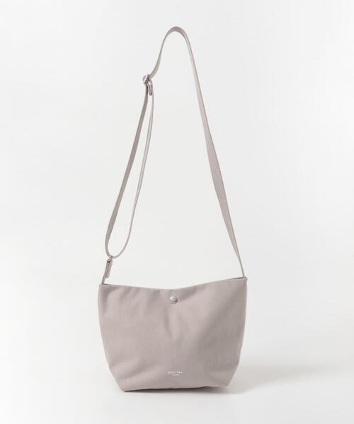 ORCIVAL(オーシバル)の「ORCIVAL SHOULDER POUCH MEDIUM(ショルダーバッグ・レディース・ブラック/グレー・ONE)」の4枚目の写真