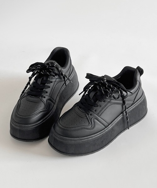 Shoes in Closet(シューズインクローゼット)の「厚底 プラットフォーム チャーム付 ダブルシューレース コート スニーカー 5435(スニーカー・レディース・ホワイト/ブラック・M/L/LL/S)」の20枚目の写真