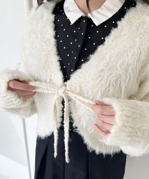 F i.n.t（フィント）の「ポワルフェザーニットボレロ/fint フィント（カーディガン/ボレロ・レディース・ライトグレー/アイボリー/ピンクベージュ・FREE）」の5枚目の写真