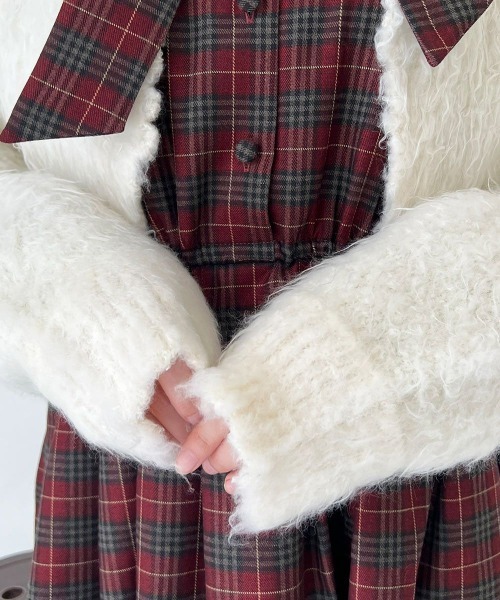 F i.n.t（フィント）の「ポワルフェザーニットボレロ/fint フィント（カーディガン/ボレロ・レディース・ライトグレー/アイボリー/ピンクベージュ・FREE）」の9枚目の写真