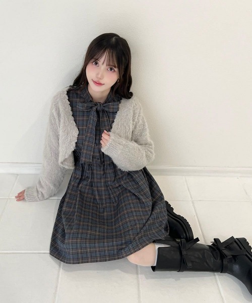 F i.n.t（フィント）の「ポワルフェザーニットボレロ/fint フィント（カーディガン/ボレロ・レディース・ライトグレー/アイボリー/ピンクベージュ・FREE）」の13枚目の写真