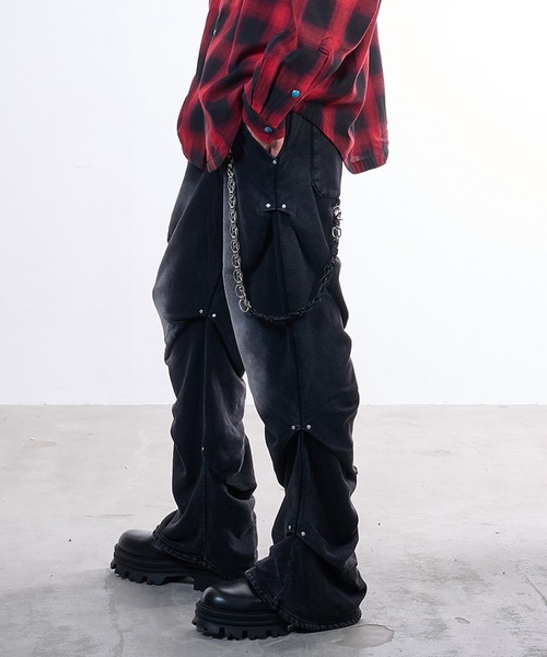 VI E DIT(ヴィエディット)の「Random tack sweat pants/ランダムタックスウェットパンツ(スウェットパンツ・メンズ・チャコールグレー/ブラック・1/2)」の3枚目の写真