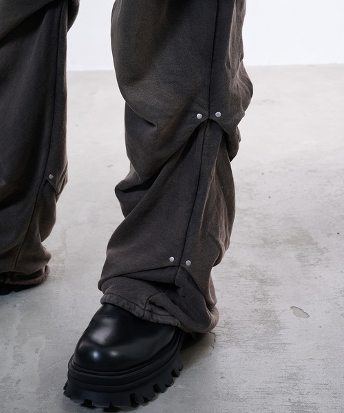 VI E DIT(ヴィエディット)の「Random tack sweat pants/ランダムタックスウェットパンツ(スウェットパンツ・メンズ・チャコールグレー/ブラック・1/2)」の18枚目の写真