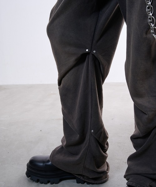 VI E DIT(ヴィエディット)の「Random tack sweat pants/ランダムタックスウェットパンツ(スウェットパンツ・メンズ・チャコールグレー/ブラック・1/2)」の19枚目の写真