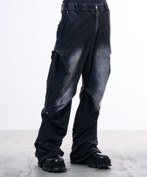 VI E DIT(ヴィエディット)の「Random tack sweat pants/ランダムタックスウェットパンツ(スウェットパンツ・メンズ・チャコールグレー/ブラック・1/2)」の8枚目の写真