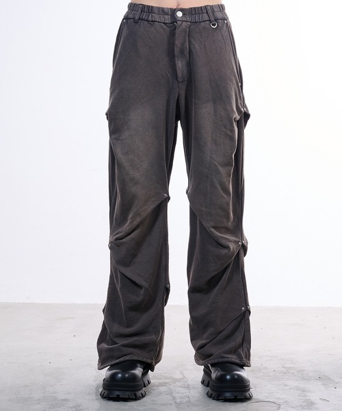 VI E DIT(ヴィエディット)の「Random tack sweat pants/ランダムタックスウェットパンツ(スウェットパンツ・メンズ・チャコールグレー/ブラック・1/2)」の13枚目の写真