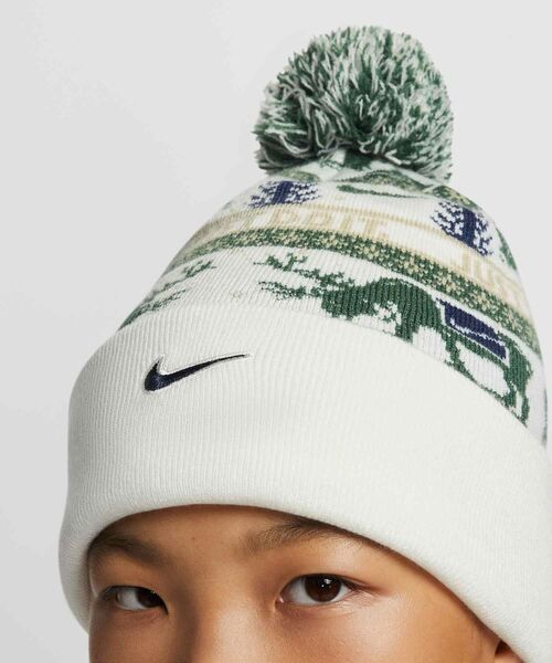 NIKE（ナイキ）の「ナイキ ピーク ビッグキッズ スタンダード カフ ビーニー / Nike Peak Big Kids' Standard Cuff Beanie HV7025-133 Sail（ニットキャップ/ビーニー・キッズ・クリーム・ONE SIZE）」の4枚目の写真
