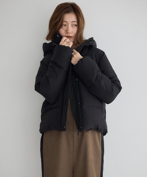 YECCA VECCA(イェッカヴェッカ)の「WILL CYCLE DOWN ブルゾン(ダウンジャケット/コート・レディース・アイボリー/ブラック/ネイビー・FREE)」の7枚目の写真