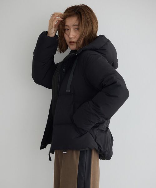 YECCA VECCA(イェッカヴェッカ)の「WILL CYCLE DOWN ブルゾン(ダウンジャケット/コート・レディース・アイボリー/ブラック/ネイビー・FREE)」の8枚目の写真