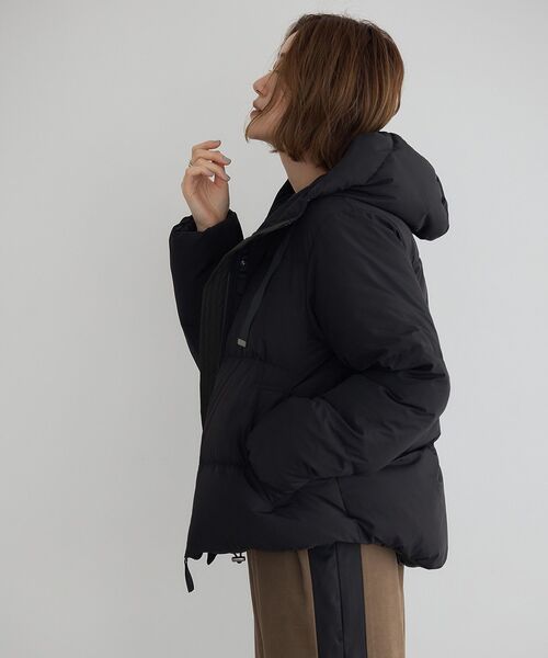 YECCA VECCA(イェッカヴェッカ)の「WILL CYCLE DOWN ブルゾン(ダウンジャケット/コート・レディース・アイボリー/ブラック/ネイビー・FREE)」の9枚目の写真