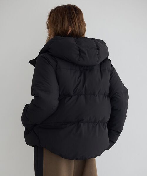 YECCA VECCA(イェッカヴェッカ)の「WILL CYCLE DOWN ブルゾン(ダウンジャケット/コート・レディース・アイボリー/ブラック/ネイビー・FREE)」の10枚目の写真