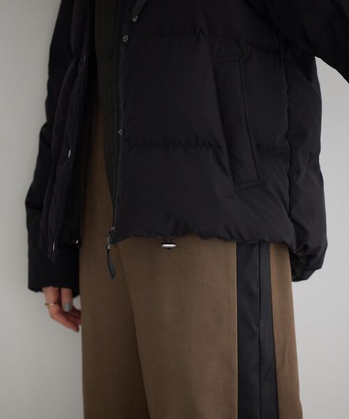 YECCA VECCA(イェッカヴェッカ)の「WILL CYCLE DOWN ブルゾン(ダウンジャケット/コート・レディース・アイボリー/ブラック/ネイビー・FREE)」の15枚目の写真