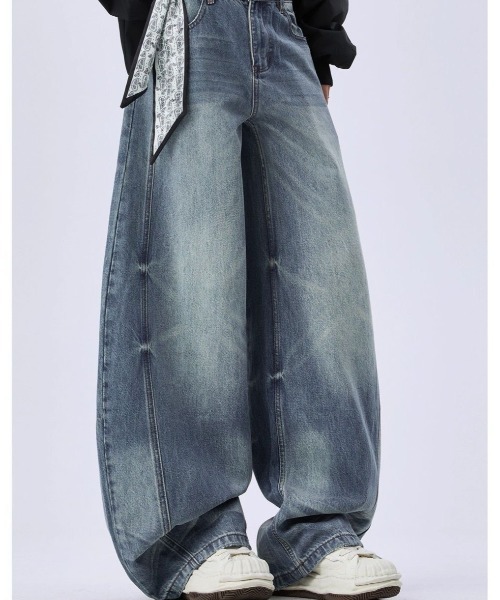 FreeZone(フリーゾーン)の「バルーンシルエットワイドデニムパンツ(デニムパンツ・メンズ・ブルー・M/S/L)」の3枚目の写真