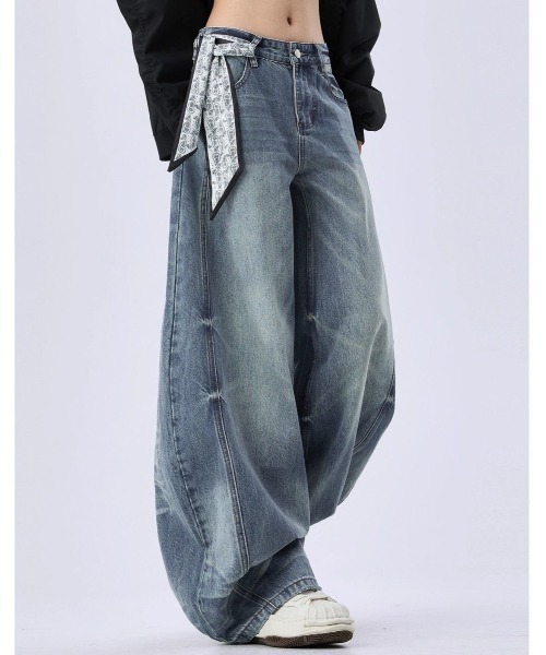 FreeZone(フリーゾーン)の「バルーンシルエットワイドデニムパンツ(デニムパンツ・メンズ・ブルー・M/S/L)」の9枚目の写真