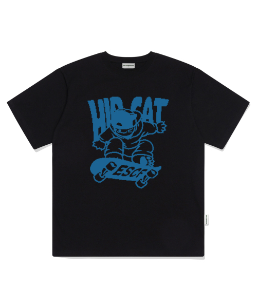 ESCAPEFROM(エスケープフロム)の「ブルーヒップキャットスケートボードプリントオーバーサイズ半袖Tシャツブラック(Tシャツ/カットソー・レディース・その他・LARGE/SMALL/MEDIUM)」の3枚目の写真