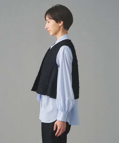 UNITED ARROWS(ユナイテッドアローズ)の「フラワー カットジャガード コンビ ベスト(ベスト・レディース・ネイビー・FREE)」の9枚目の写真