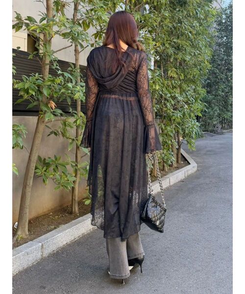 EVRIS（エヴリス）の「レースイレヘムフーディワンピース（ワンピース・レディース・ホワイト/ブラック・FREE）」の5枚目の写真