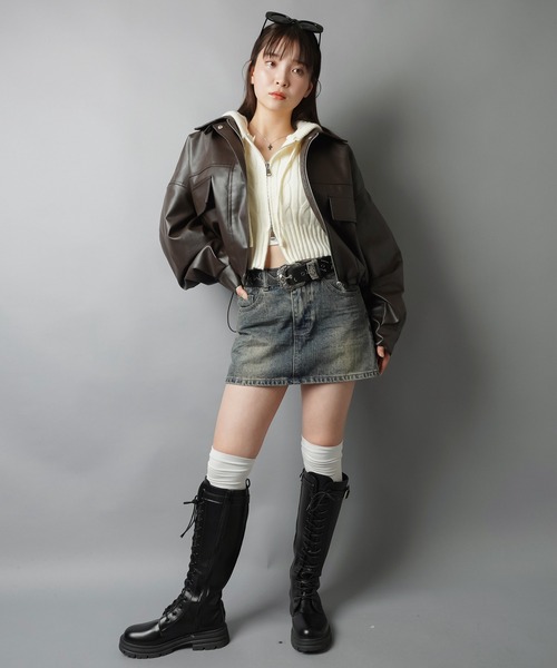 SPINNS(スピンズ)の「合皮ベルト/スタッズスター(ベルト・レディース・ブラック・ONESIZE)」の5枚目の写真