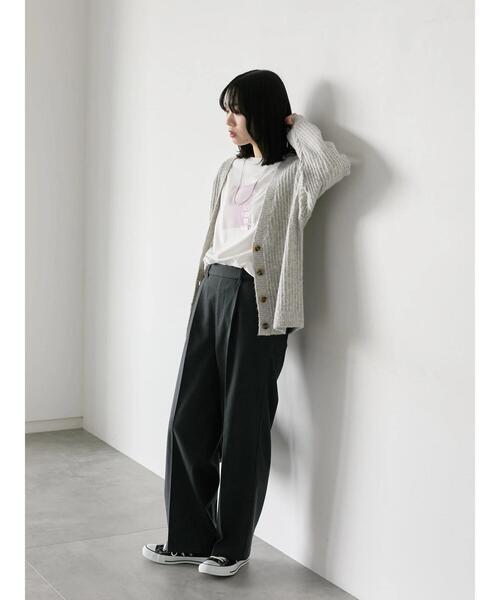 Samansa Mos2 blue（サマンサモスモスブルー）の「ラメニットVネックカーディガン（カーディガン/ボレロ・レディース・ライトベージュ/チャコールグレー/ブルー・F）」の21枚目の写真