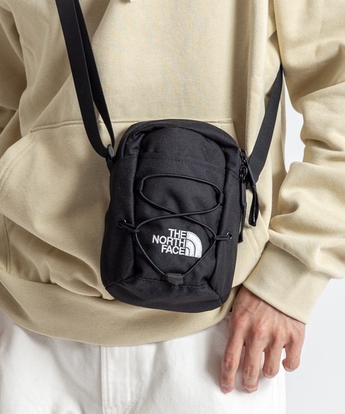 THE NORTH FACE(ザノースフェイス)の「【THE NORTH FACE/ザ・ノースフェイス】メンズ ユニセックス ショルダーバッグ バッグ 1.5L(ショルダーバッグ・メンズ・ブラック・FREE)」の7枚目の写真