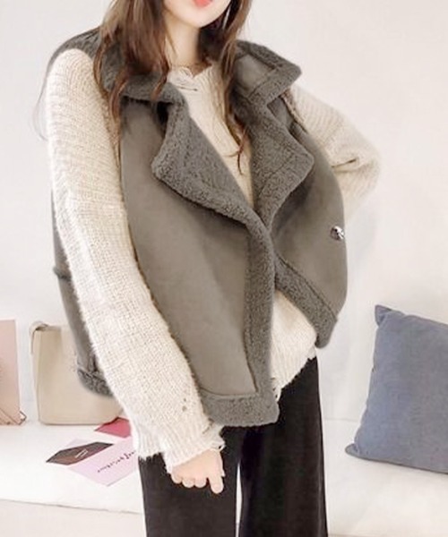 Dewlily(デューリリー)の「やわらかな質感で魅せるコーデ◎フェイクムートンボアベスト(その他アウター・レディース・ホワイト/ブラック/ブラウン/ベージュ・L/S/M/XL)」の13枚目の写真