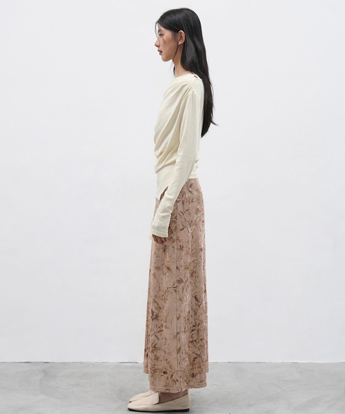 EIGHTHMONTH(エイスマンス)の「アシンメトリードレープカットソー EM25a136【EIGHTHMONTH】(Tシャツ/カットソー・レディース・アイボリー・S/M)」の14枚目の写真