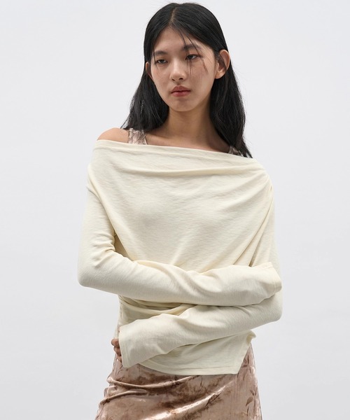 EIGHTHMONTH(エイスマンス)の「アシンメトリードレープカットソー EM25a136【EIGHTHMONTH】(Tシャツ/カットソー・レディース・アイボリー・S/M)」の5枚目の写真