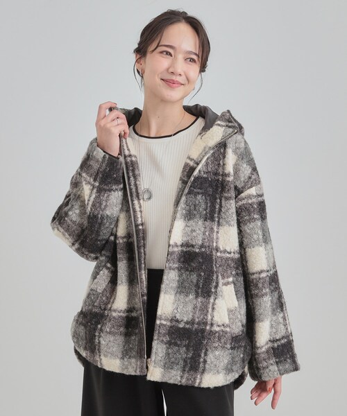 SHOO・LA・RUE（シューラルー）の「ブークレチェックフードコート（その他アウター・レディース・ブラック系1/ダークブラウン系1・01/02/03/04）」の8枚目の写真
