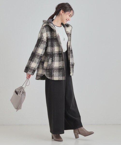 SHOO・LA・RUE（シューラルー）の「ブークレチェックフードコート（その他アウター・レディース・ブラック系1/ダークブラウン系1・01/02/03/04）」の10枚目の写真