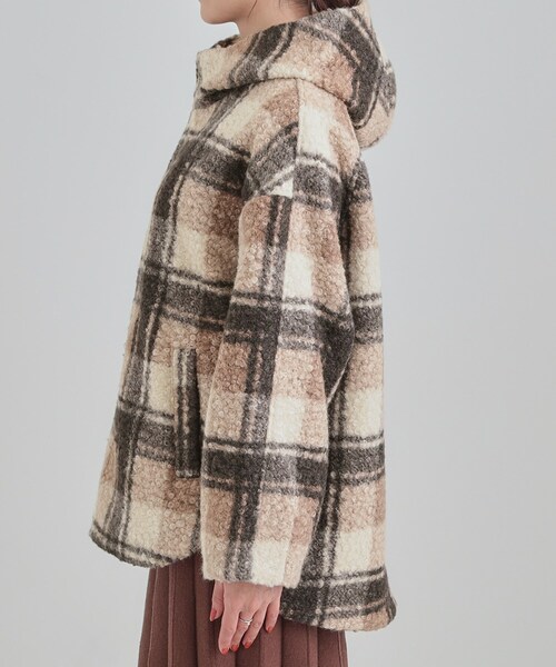 SHOO・LA・RUE（シューラルー）の「ブークレチェックフードコート（その他アウター・レディース・ブラック系1/ダークブラウン系1・01/02/03/04）」の13枚目の写真