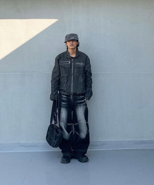 BLR（ビーエルアール）の「Embossed Wave Washing Wide Denim Pants Black（デニムパンツ・メンズ・ブラック・SMALL/MEDIUM/LARGE/X-SMALL）」の10枚目の写真