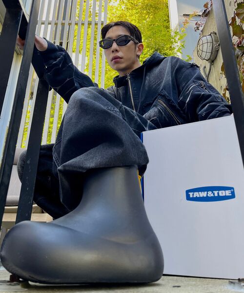 BLR（ビーエルアール）の「Embossed Wave Washing Wide Denim Pants Black（デニムパンツ・メンズ・ブラック・SMALL/MEDIUM/LARGE/X-SMALL）」の5枚目の写真
