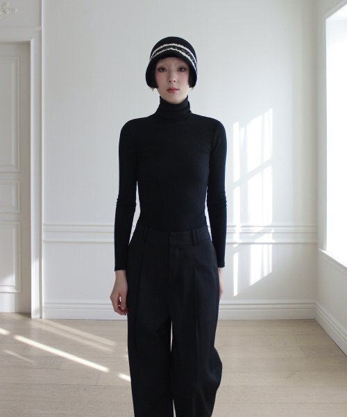 RUBATI(ルバティ)の「Classic Wide Wool Pants (BLACK)(スラックス・レディース・その他・size2/size3/size1)」の2枚目の写真