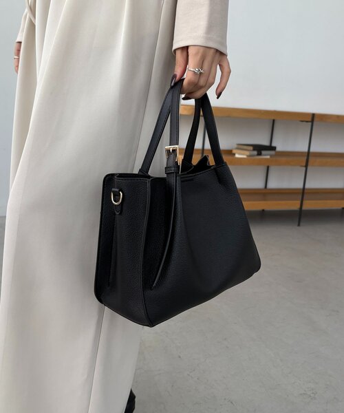 CAPRICIEUX LE'MAGE（カプリシューレマージュ）の「【ミニバッグSET】2SETタックハンドルバッグ（トートバッグ・レディース・ライトベージュ/ブラック/ブラウン・FREE）」の4枚目の写真