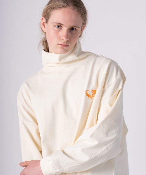 rehacer(レアセル)の「rehacer : Heavy Jersey Double-neck L/S / ヘヴィー・ジャージー・ダブルネック・ロングスリーブ(Tシャツ/カットソー・メンズ・アイボリー/ブラック・MEDIUM/LARGE)」の2枚目の写真
