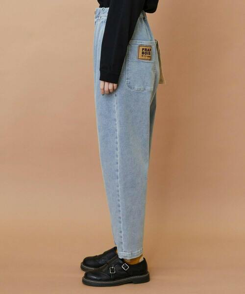 FRAPBOIS（フラボア）の「ムーブデニム テーパードパンツ（その他パンツ・レディース・ネイビー/サックスブルー・0/1/2）」の3枚目の写真