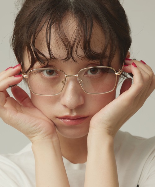 Narcissus(ナルシス)の「スクエアメガネ(サングラス・レディース・ゴールド/シルバー・FREE)」の1枚目の写真