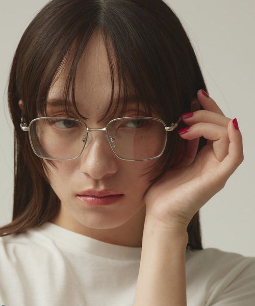 Narcissus(ナルシス)の「スクエアメガネ(サングラス・レディース・ゴールド/シルバー・FREE)」の3枚目の写真