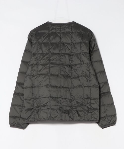 TAION(タイオン)の「TAION/タイオン/【MENS】CREW NECK BUTTON DOWN JACKET(ダウンジャケット/コート・メンズ・オリーブ系3/グレー系その他6・M/XL/L)」の3枚目の写真
