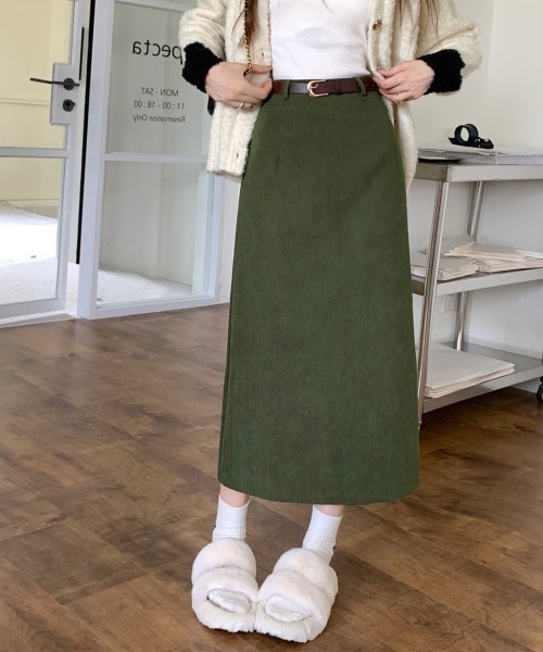 Miniministore(ミニミニストア)の「コーデュロイタイトスカート ベルト付き(スカート・レディース・ブラウン/ベージュ/ブラック/カーキ・L/M/XL/S)」の4枚目の写真