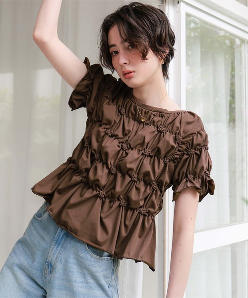 titivate(ティティベイト)の「ポコポコシャーリング半袖Tシャツ(Tシャツ/カットソー・レディース・ブラウン/ブラック/オフホワイト/オートミール/ピンク/イエロー/ネイビー・M/L)」の1枚目の写真