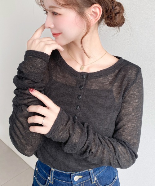 moment+(モーメントプラス)の「メランジシアーカットソー袖シャーリング長袖ヘンリートップス(Tシャツ/カットソー・レディース・イエロー/ピンク/ブラック/ブルー/グレー/オフホワイト・M)」の2枚目の写真