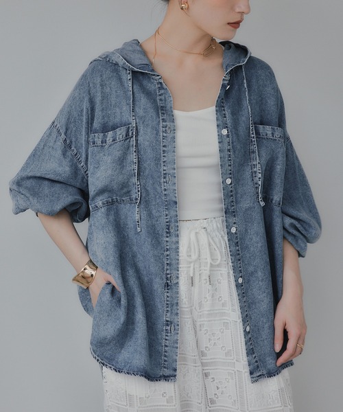 210nouve（トゥージュヌーブ）の「テンセルデニム オーバーサイズ フーディ シャツ（シャツ/ブラウス・レディース・ブラック/ブルー・FREE）」の9枚目の写真