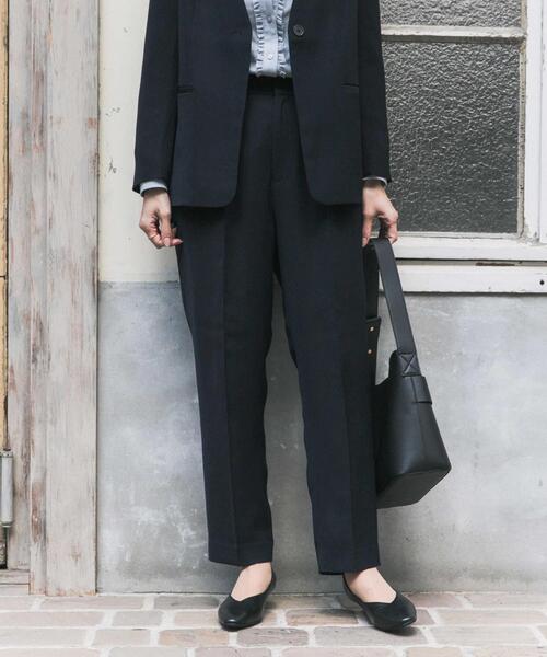 URBAN RESEARCH DOORS（アーバンリサーチドアーズ）の「ドレステーパードパンツ（その他パンツ・レディース・ネイビー/ブラック・SMALL/MEDIUM）」の11枚目の写真